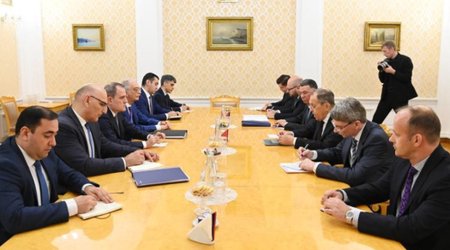 Байрамов встретился с Лавровым