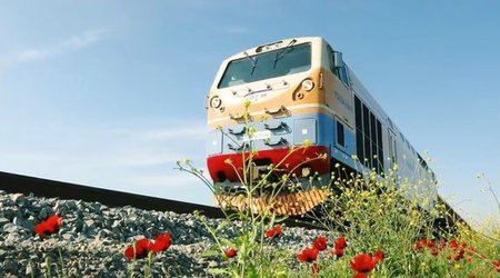 Служебные поезда АЖД находятся в Агдаме