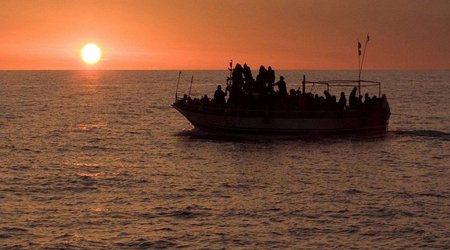 Tunisdə miqrantları daşıyan qayıq batıb, beş nəfər ölüb