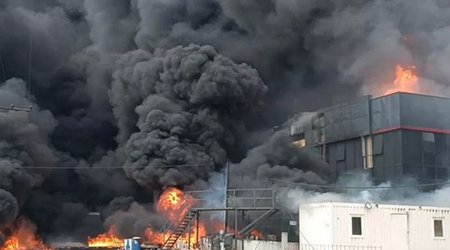 Strong fire breaks out in port of Novorossiysk