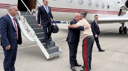Министр национальной обороны Турции прибыл в Баку