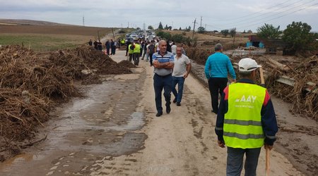 Частично возобновлено движение на закрытой из-за селя дороге Баку - Шамахы - Евлах