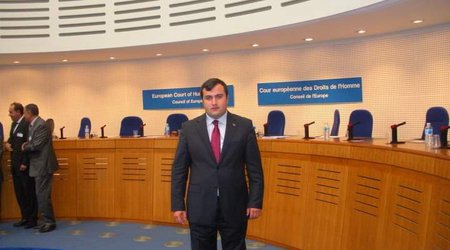 Elçin Sadıqovun vəkillik fəaliyyəti bərpa olunub