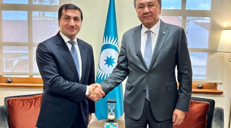 Hikmət Hacıyev Türk Dövlətləri Təşkilatının baş katibi ilə görüşüb