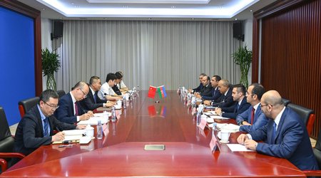 Azərbaycan nümayəndə heyəti Çində bir sıra görüşlər keçirib