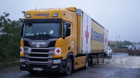 Грузовик Российского общества Красного Креста вернулся из Ханкенди в Агдам