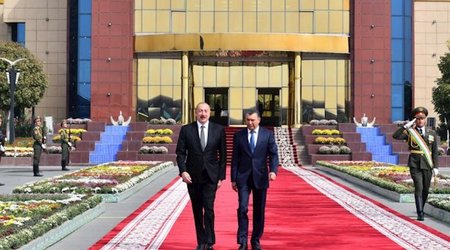 Prezidentin Tacikistana səfəri başa çatıb
