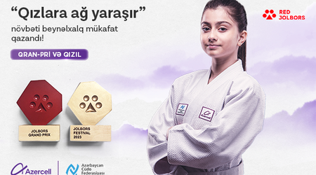 The "White Suits Girls" Campaign Wins Another Grand Prix