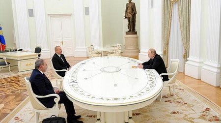 Sülh müqaviləsinin imzalanmasına Rusiya dəstək göstərə bilər - Putin