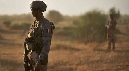 Fransa ilin sonuna qədər hərbi qüvvələrini Nigerdən çıxaracaq