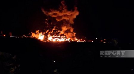 В Шаруре произошел пожар в торговом центре