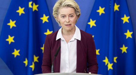 Глава ЕК: Евросоюз обсуждает 12-й пакет санкций против России
