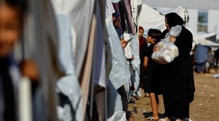 Hamas publish list of 600 people who can leave Gaza today