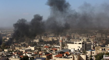 Over 800 people pass through Rafah checkpoint into Egypt from Gaza in one day