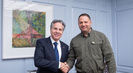 Blinken promises Ukraine support for winter