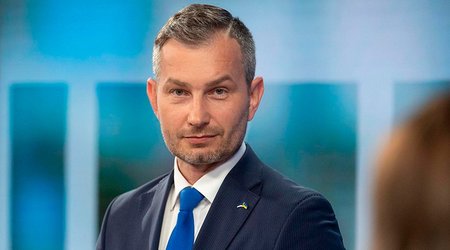 Norway ready to close border checkpoint with Russia if needed — minister