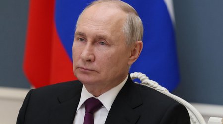 Vladimir Putin announces 2024 re-election bid