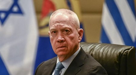 Israeli defense minister talks on mass surrender of Hamas militants