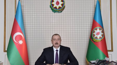 Президент Хорватии поздравил Ильхама Алиева