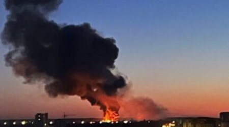 Blast hits military airfield in Russia