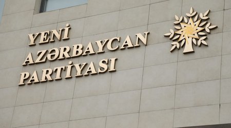 YAP 50 min seçicinin imzası olduğu vərəqələri MSK-ya təqdim edib