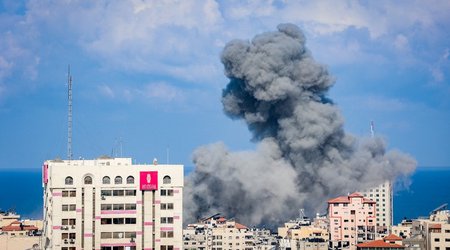 IDF hits Hezbollah's positions