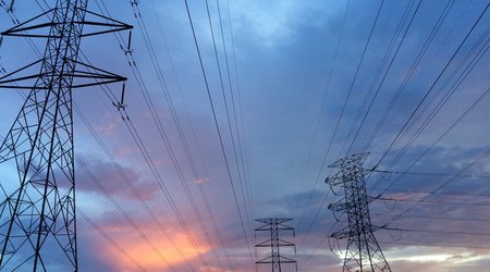 Azərbaycanda elektrik enerjisinin istehsalı artıb
