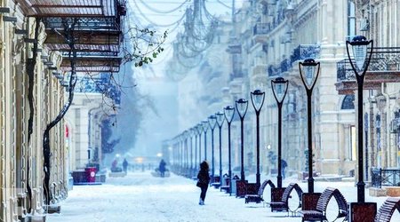 Высота снежного покрова в Баку и на Абшероне составила 2 см