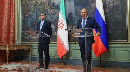 Russian, Iranian FMs condemn US, UK attack on Yemen