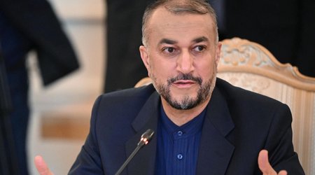 Iranian foreign minister considers US and British strikes on Yemen strategic mistake