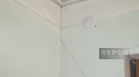 В результате землетрясения в ряде домов в Ширване образовались трещины