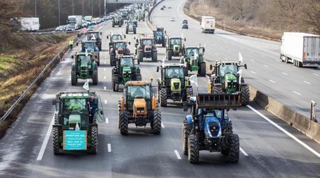 Protesting farmers flock to Brussels before EU summit