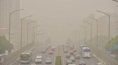 В Баку и на Абшеронском полуострове наблюдается пыльный туман