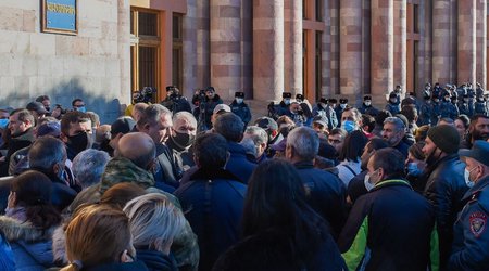 Parents of missing servicemen holding protest in Yerevan