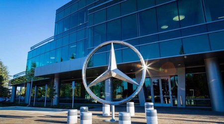 Mercedes-Benz recalls 250,000 cars worldwide