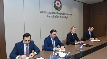 Rəsmi Bakı Ermənistana sülh sənədi layihəsini təqdim edib