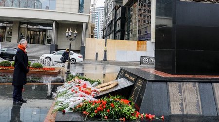 UK ambassador visits Khojaly Massacre Memorial