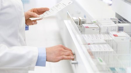 Минздрав выявил нарушения в четырех аптеках в Азербайджане