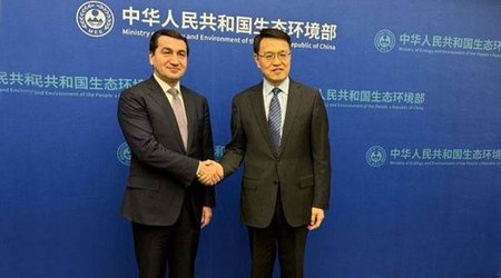 Hacıyev Çjao İnminlə görüşüb