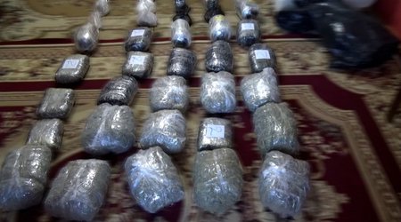 У наркокурьера в Азербайджане изъято 50 кг наркотиков