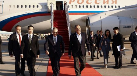 Russian Foreign Minister pays official visit to China