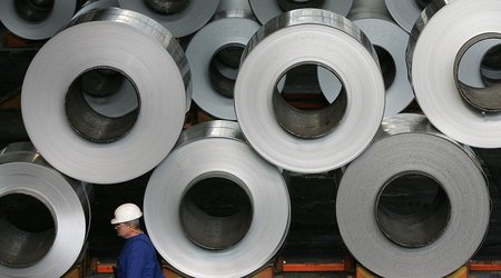 Metals spike as sanctions on new Russian supplies rattle LME