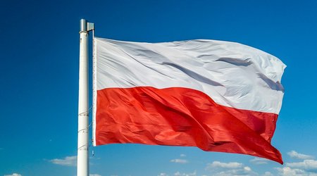 Poland suspends customs clearance for trucks from Ukraine