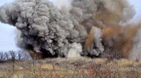 В Садаракском районе в результате взрыва боеприпаса погибли два человека