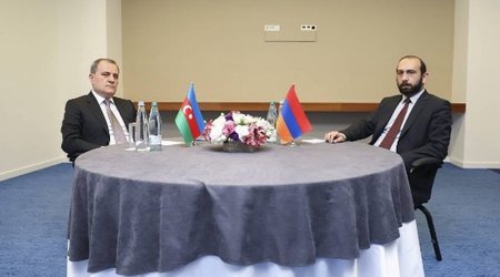 Qazaxıstan Bayramovla Mirzoyanın görüşündə iştirak etməyəcək