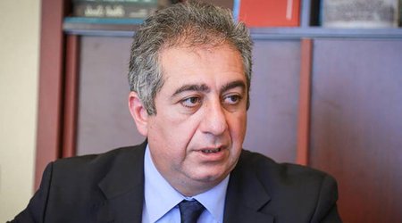 Dik Durbin Qubad İbadoğlunun ev dustaqlığına buraxılmasını dəstəklədiyini açıqlayıb