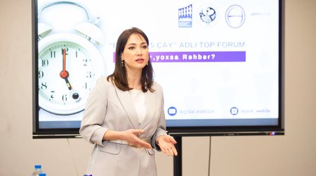 Yelo Bank-ın dəstəyi ilə "Lider, yoxsa rəhbər" mövsuzunda top forum keçirilib