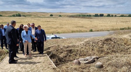 Председатель парламента Латвии совершила поездку в Физули