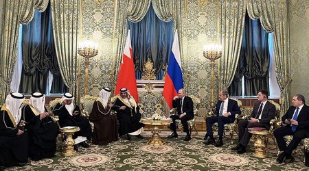 King of Bahrain calls on Russia to support peace conference on Palestine under UN auspices