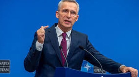 Gürcüstan yanlış istiqamətdə gedir - Stoltenberq